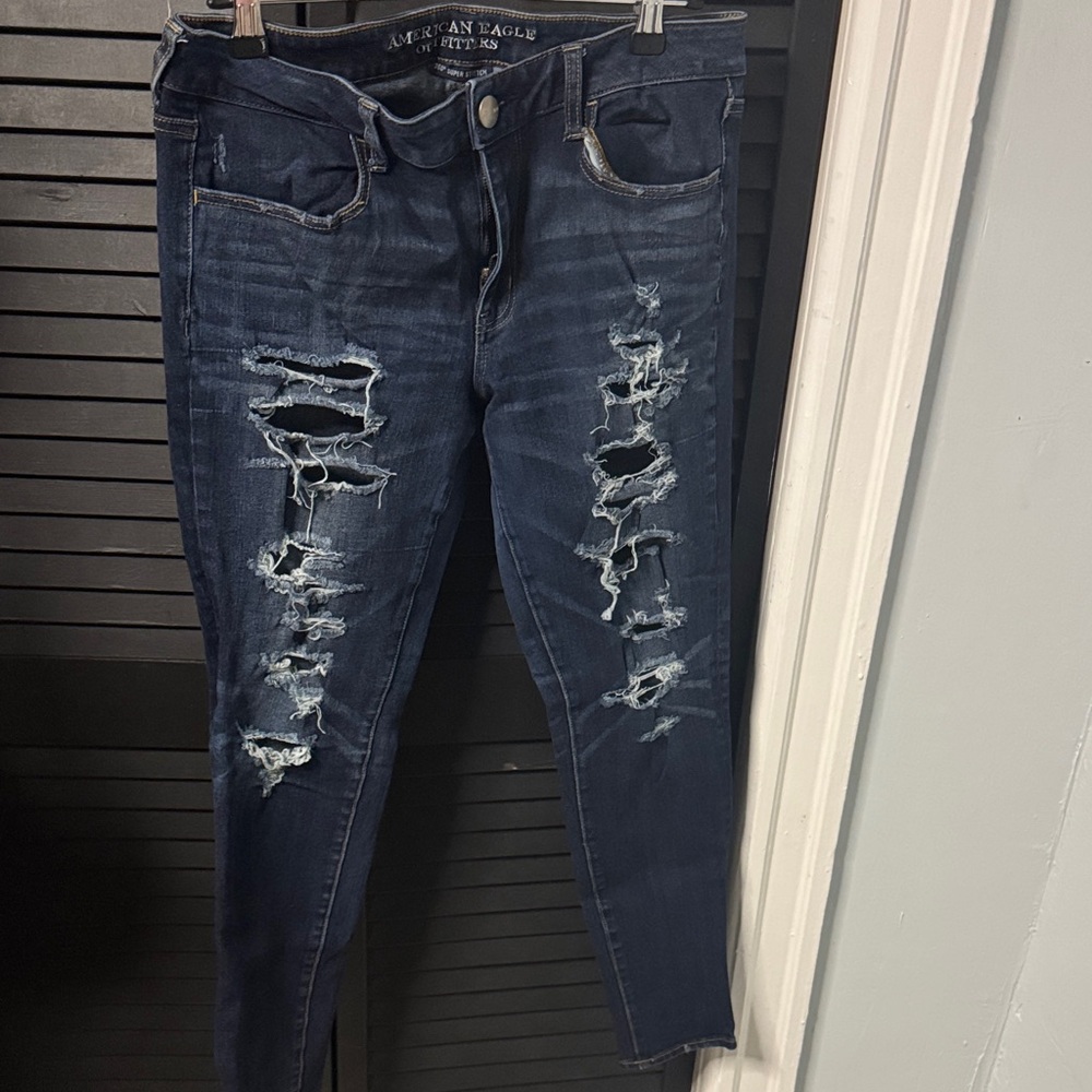 American Eagle Outfitters Women's Dark Blue Distressed Skinny Jeans